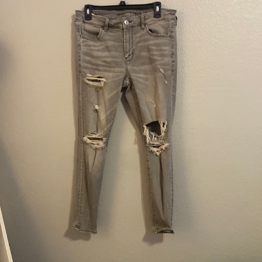 American wage ripped grey Jean